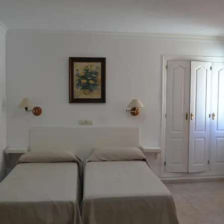 Miramar فندق La Línea de la Concepción